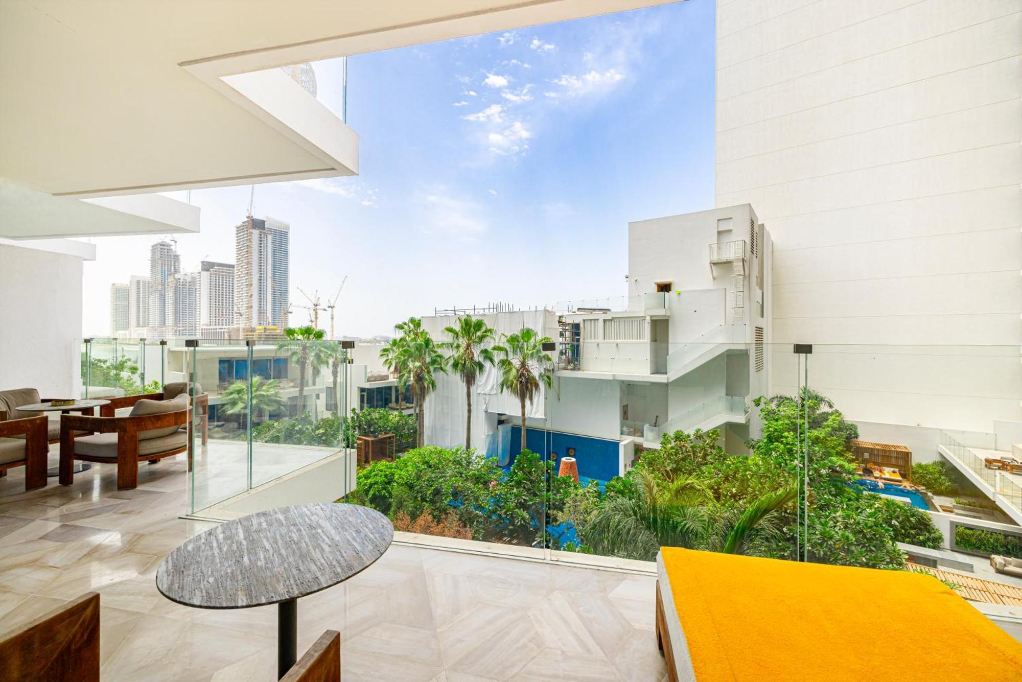 Daniels Five Palm 2br With Garden View *