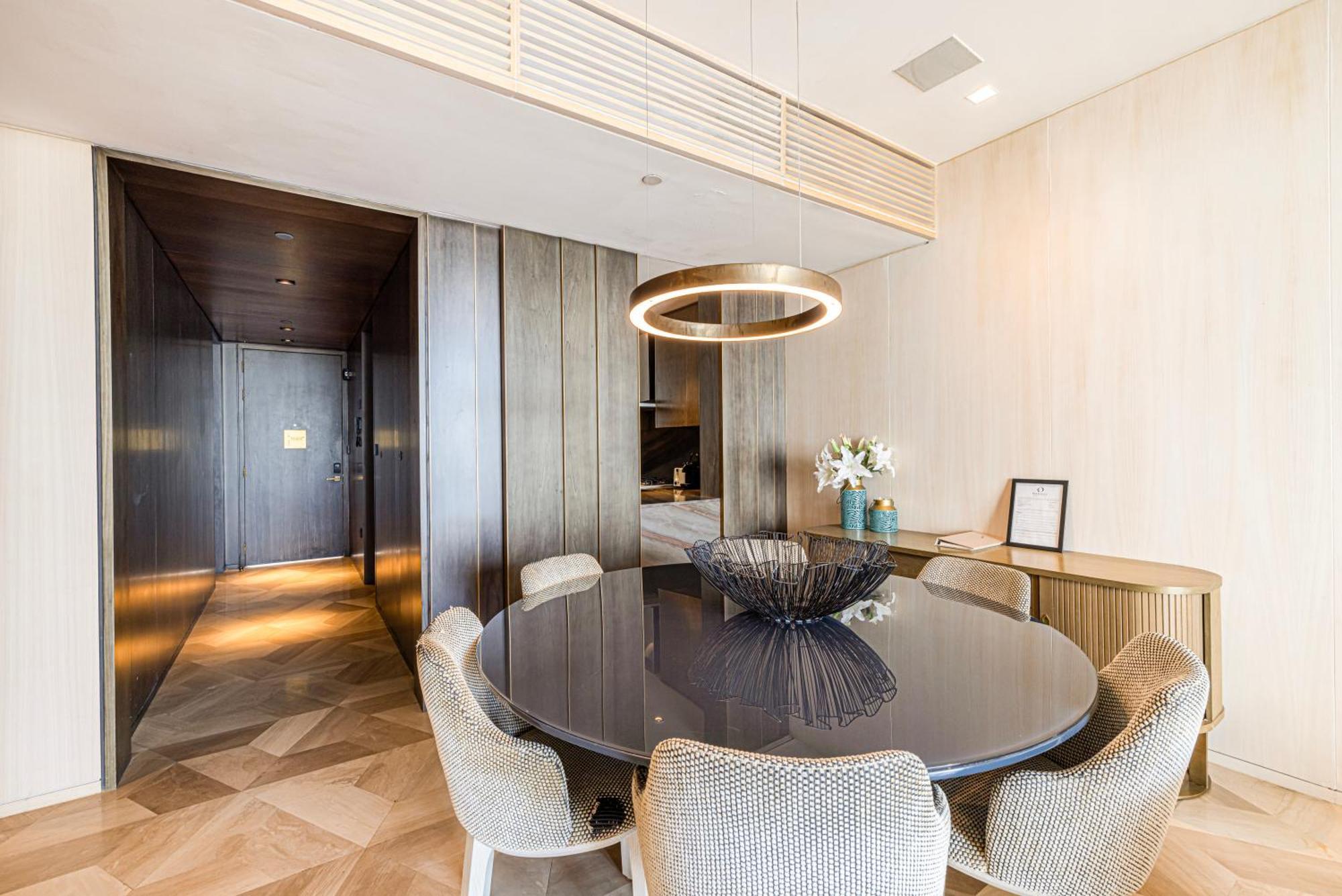 Daniels Five Palm 2br With Garden View Dubai