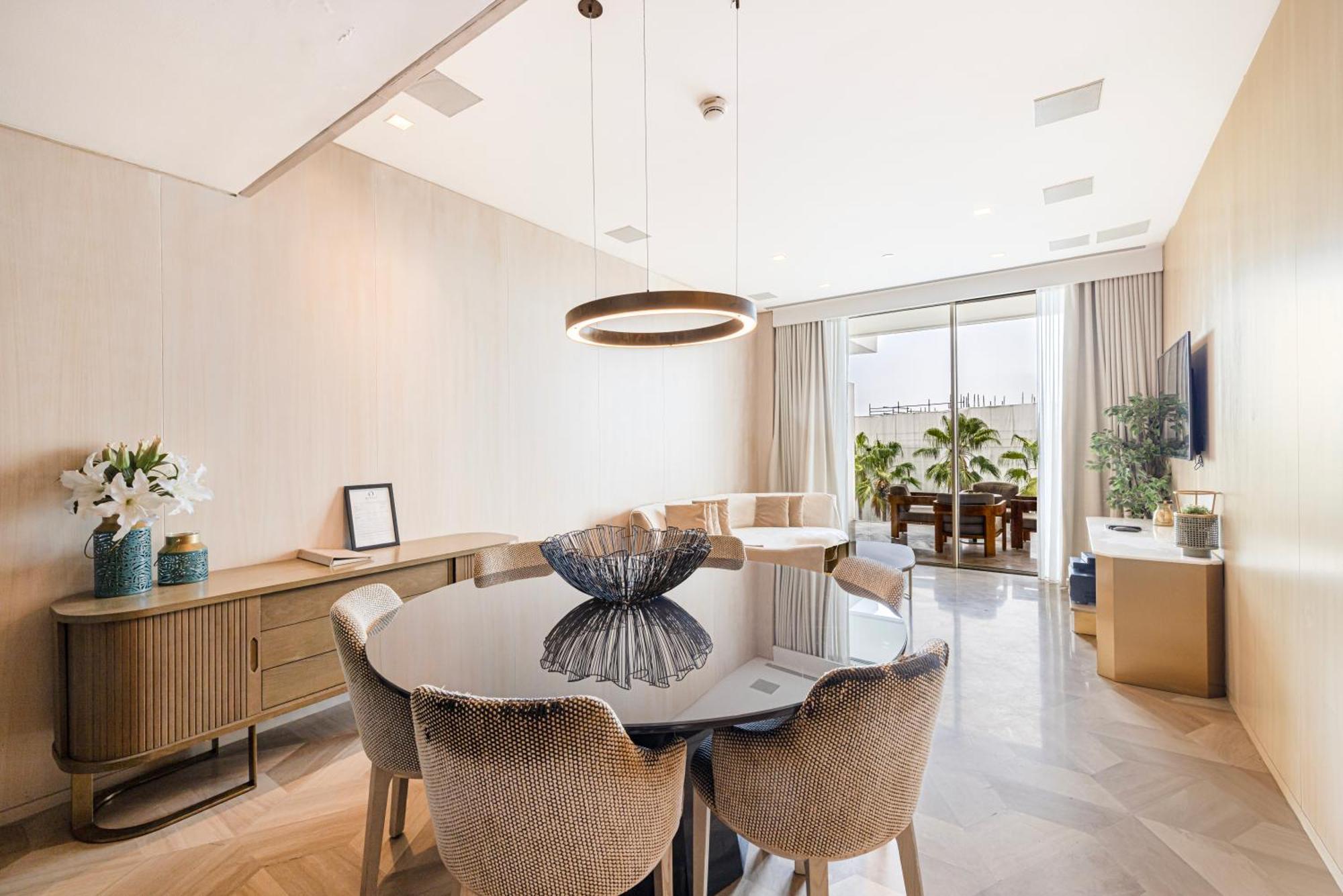 Apartment Daniels Five Palm 2br With Garden View Dubai