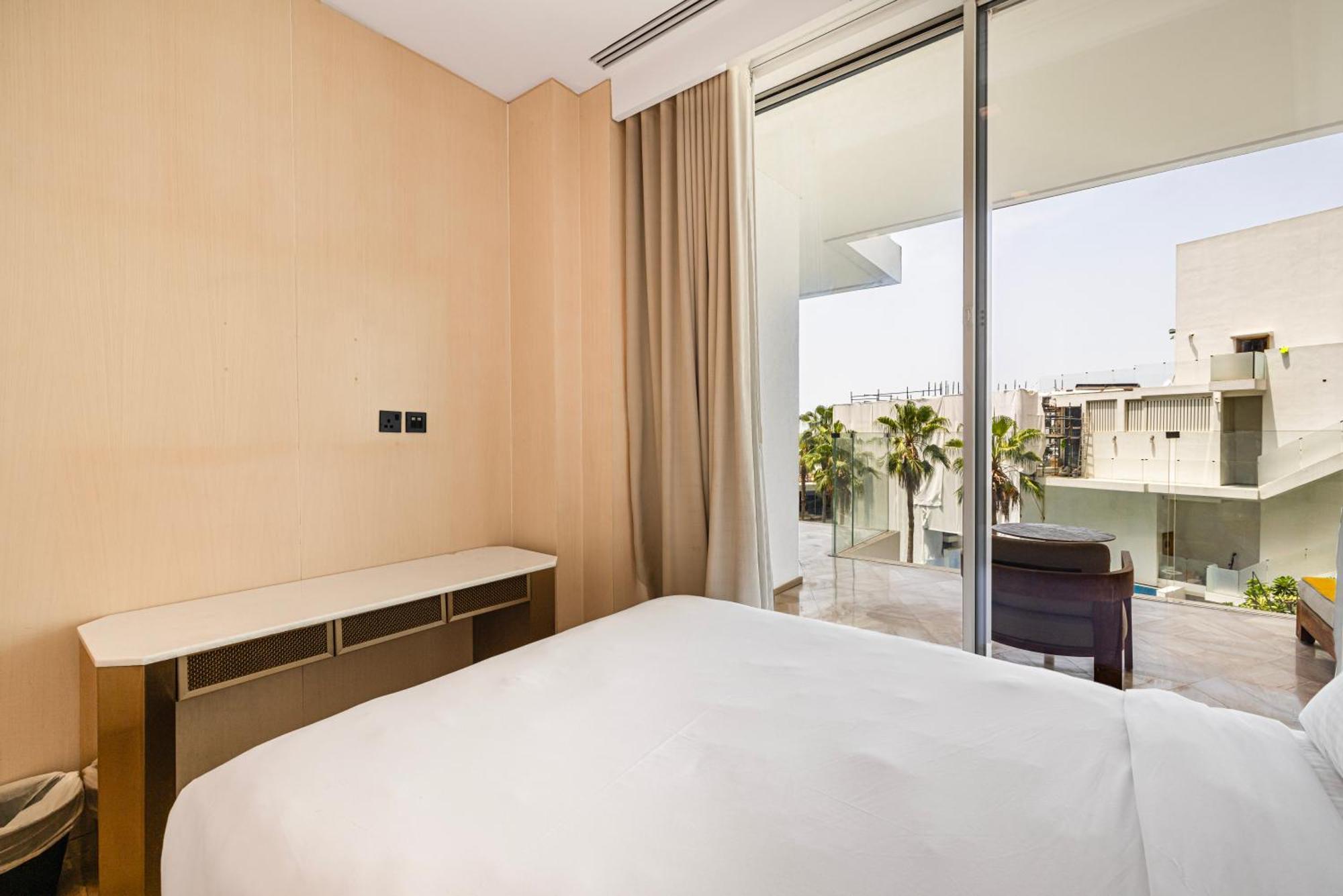 Daniels Five Palm 2br With Garden View * Dubai